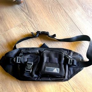 ADIDAS Black Nylon Fanny pack!